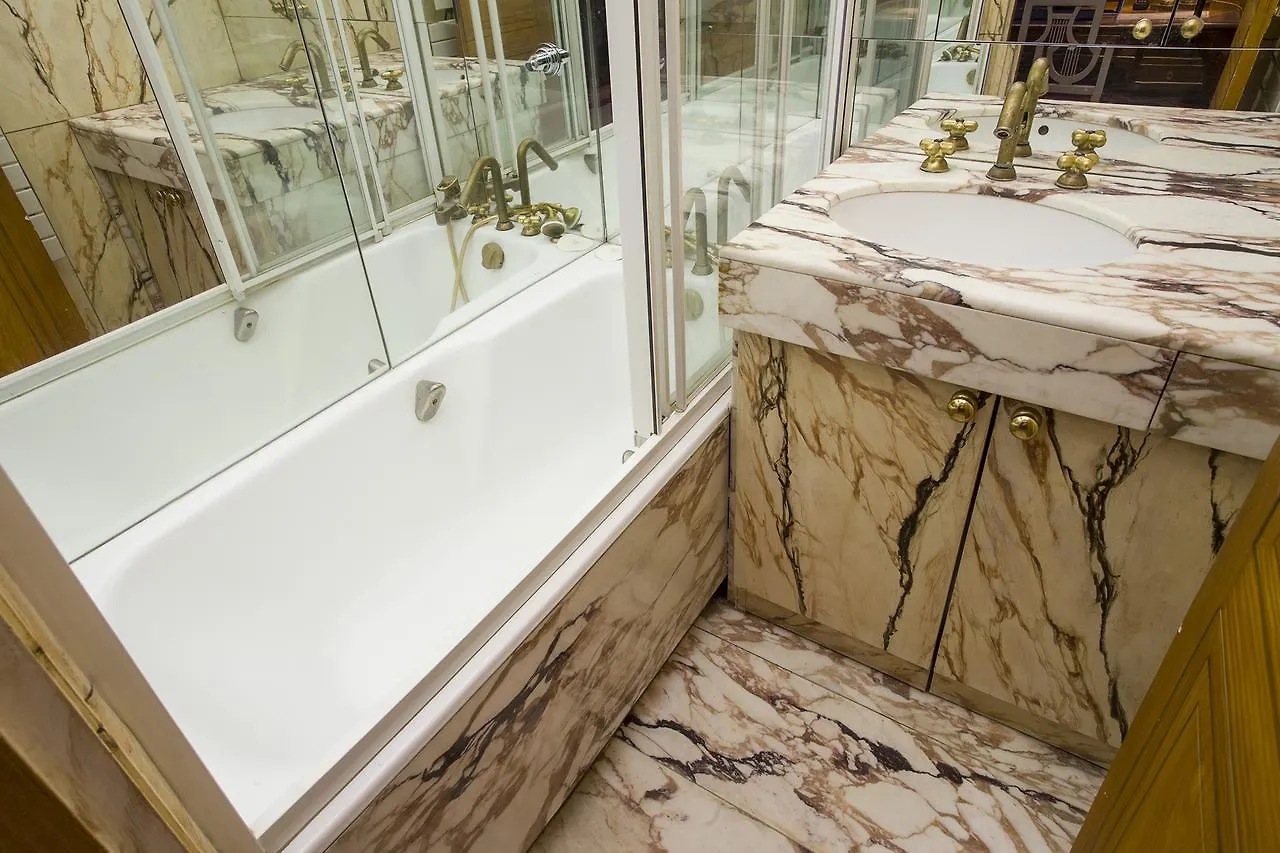 Saint Honore * Paris