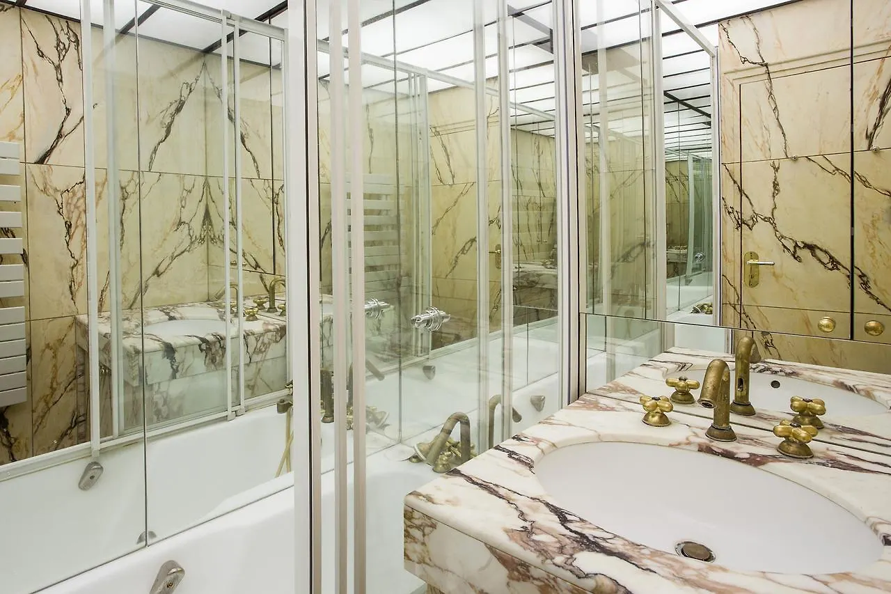 Apartment Saint Honore Paris